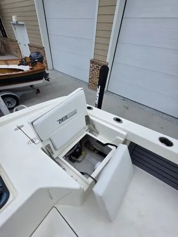 Slide: The Image of Pathfinder 2500 Hybrid 2026 - 13