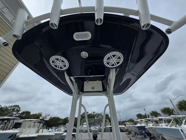 Slide: The Image of Pathfinder 2500 Hybrid 2026 - 20