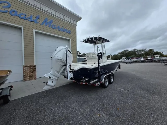 Slide: The Image of Pathfinder 2500 Hybrid 2026 - 5