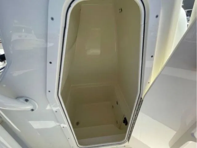 Slide: The Image of Pathfinder 2400 Open 2025 - 13