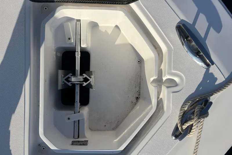 Slide: The Image of Anchor compartment of 2016 Sea Hunter 35 Tournament boat with rope and cleat. - 41