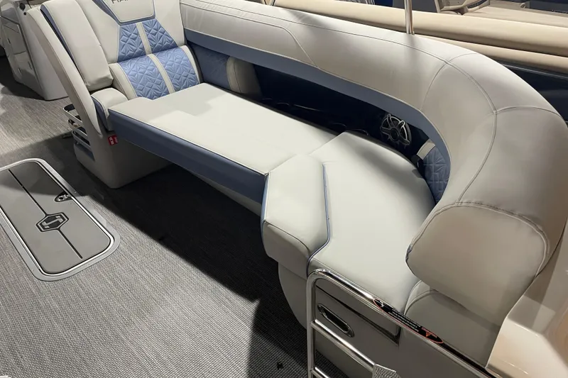 Slide: The Image of Luxurious seating on 2026 Harris Grand Mariner SLEC 250 boat, featuring elegant upholstery. - 18