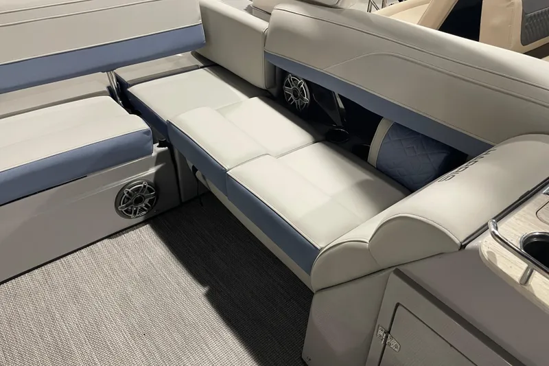 Slide: The Image of Luxurious seating on 2026 Harris Grand Mariner SEL 250 boat, featuring modern design and comfort. - 8