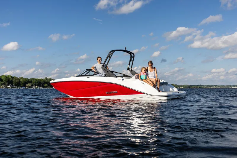 Slide: The Image of Scarab 215 SE 2026 - 17