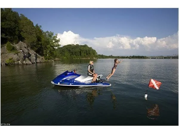 Slide: The Image of Yamaha VX™ Deluxe 2010 - 6