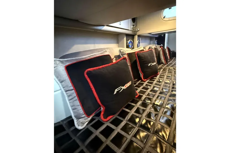 Slide: The Image of Interior of 2015 Formula 400 Super Sport with stylish cushions and modern design. - 30