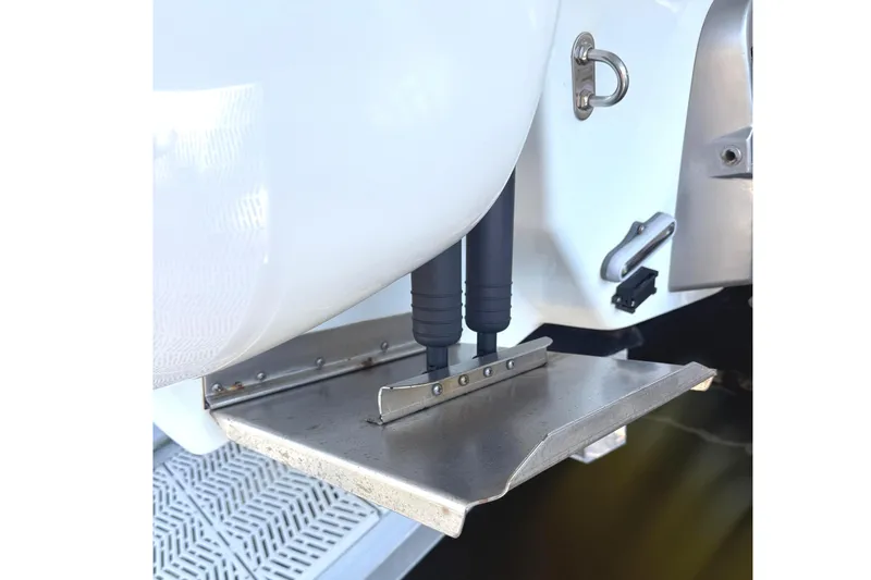 Slide: The Image of 2015 Formula 400 Super Sport boat trim tab detail. - 39