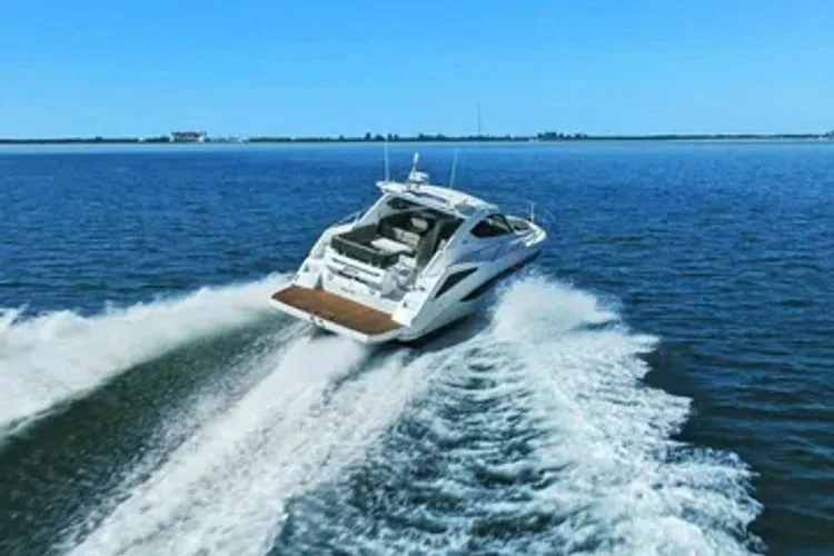 Slide: The Image of 2017 Galeon 385 Hts - Image 14 - 14