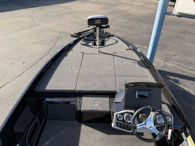 Slide: The Image of Ranger Z185 2026 - 4