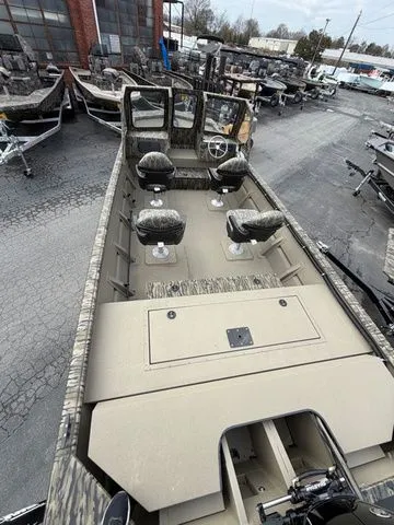 Slide: The Image of SeaArk 2072 MVJT Flatcat Jet 2026 - 4