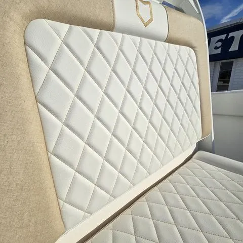 Slide: The Image of Sea Fox 248 Commander 2026 - 10