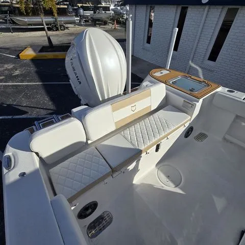 Slide: The Image of Sea Fox 248 Commander 2026 - 18