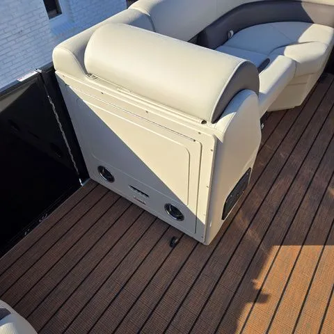 Slide: The Image of Bentley Pontoons Legacy Navigator 203 2026 - 12