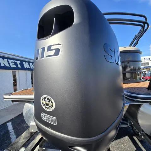 Slide: The Image of Bentley Pontoons Legacy Navigator 203 2026 - 5