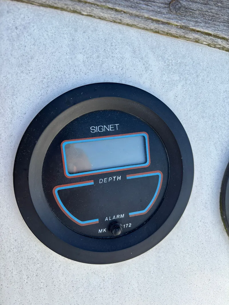 Slide: The Image of Signet depth gauge on Catalina 25 boat, year 1986. - 29