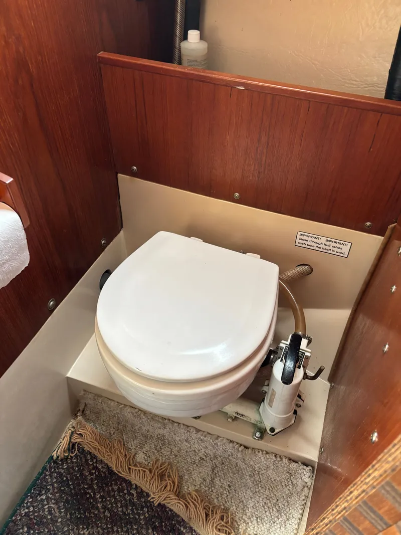 Slide: The Image of Catalina 25 1986 - 55