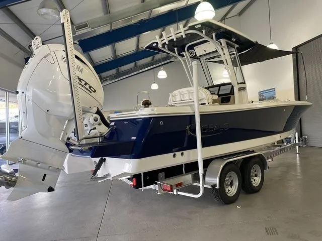Slide: The Image of Robalo 266 Cayman 2026 - 2