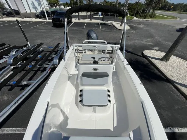 Slide: The Image of Robalo R160 Center Console 2026 - 11