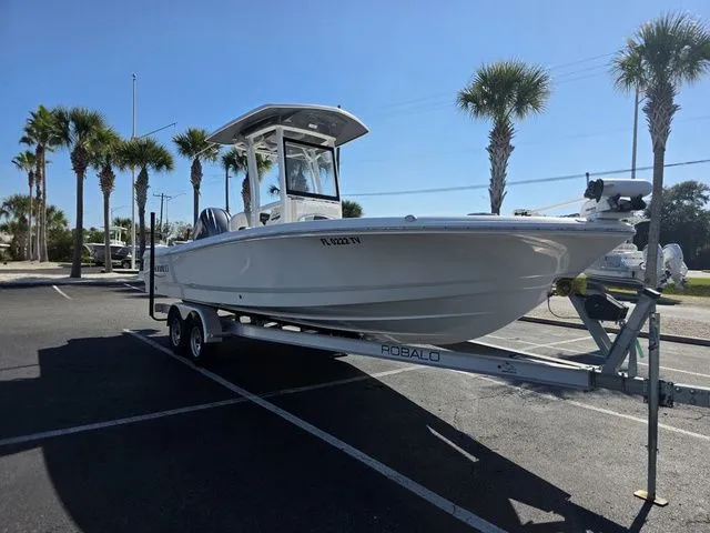 Slide: The Image of Robalo 246 Cayman 2023 - 6