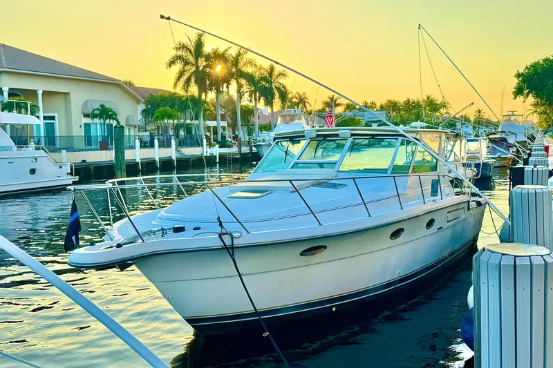 Slide: The Image of Electrical outlet on 2000 Tiara 37 Open boat with yellow power cord connected. - 90