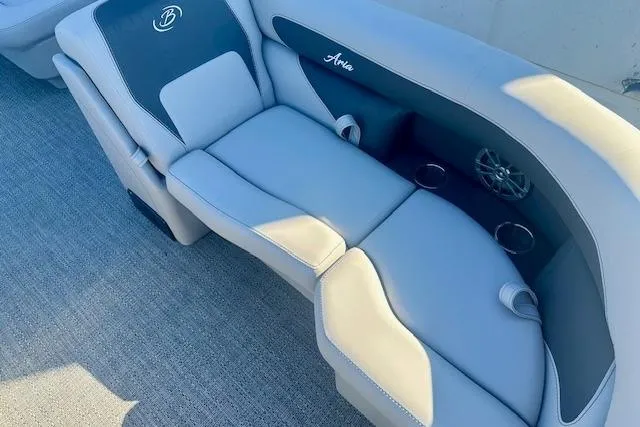 Slide: The Image of 2026 Barletta A20L boat seat with cup holders and speaker. - 5