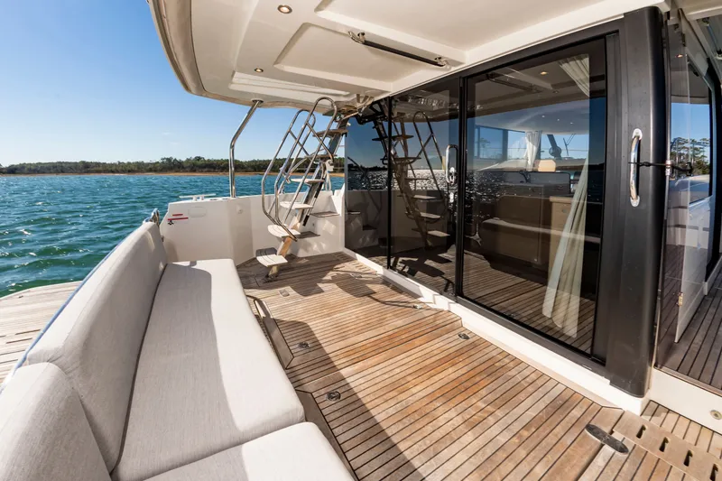 Slide: The Image of Beneteau Swift Trawler 48 2022 - 10