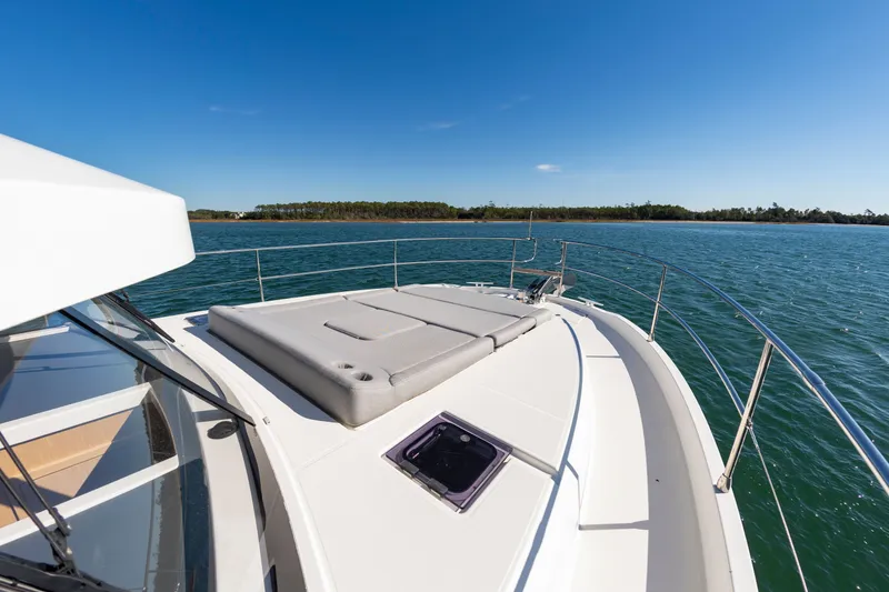 Slide: The Image of Beneteau Swift Trawler 48 2022 - 20