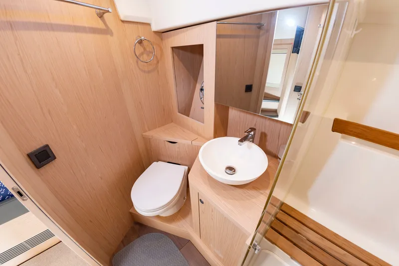 Slide: The Image of Beneteau Swift Trawler 48 2022 - 42