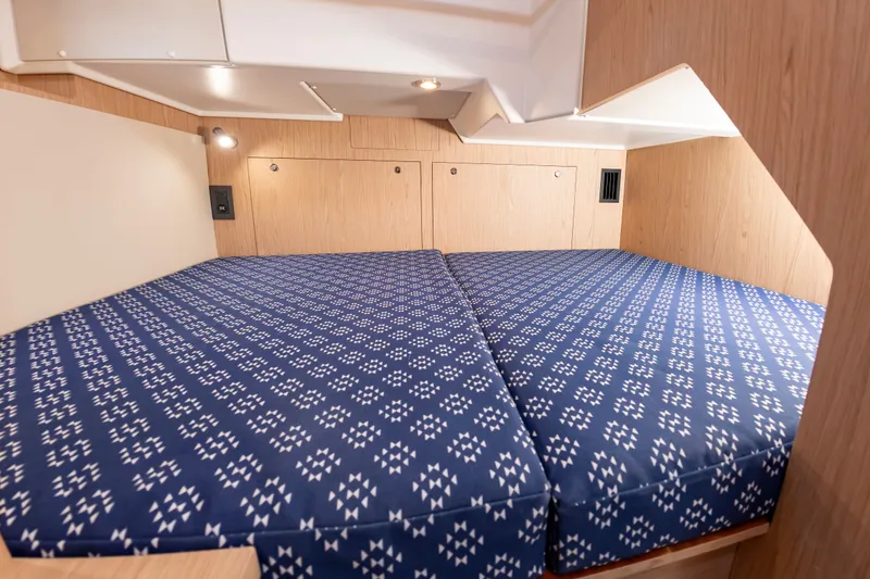 Slide: The Image of Beneteau Swift Trawler 48 2022 - 51