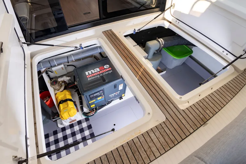 Slide: The Image of Beneteau Swift Trawler 48 2022 - 68