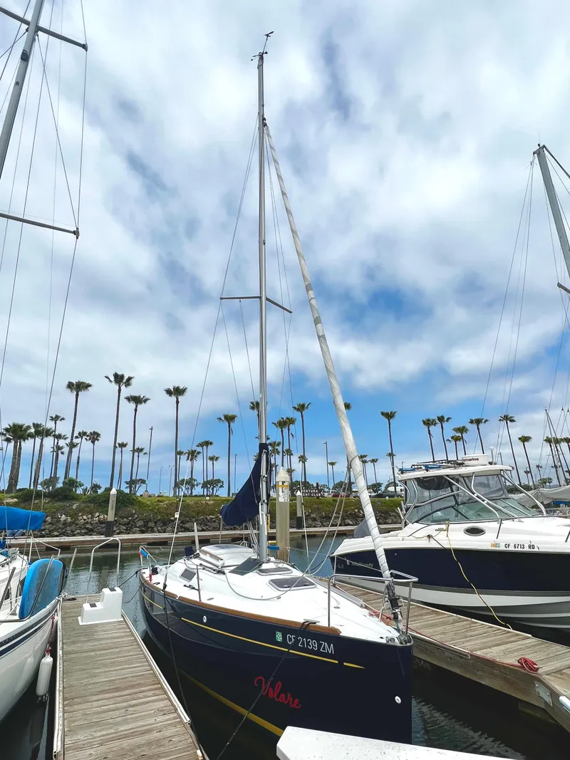 Slide: The Image of 2014 Beneteau FIRST 25 S sailboat docked at marina. - 10