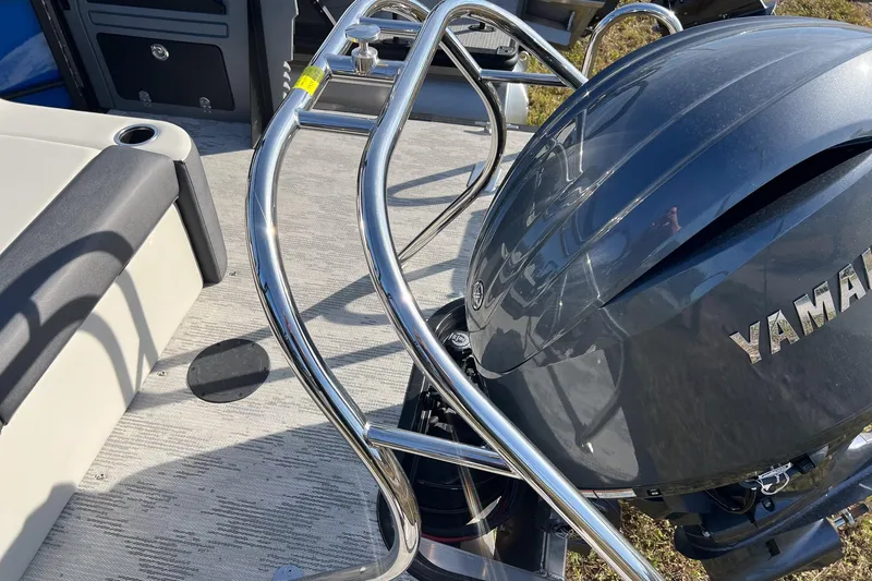 Slide: The Image of 2026 Sylvan R22 LZ DH boat with Yamaha engine and sleek interior design. - 21