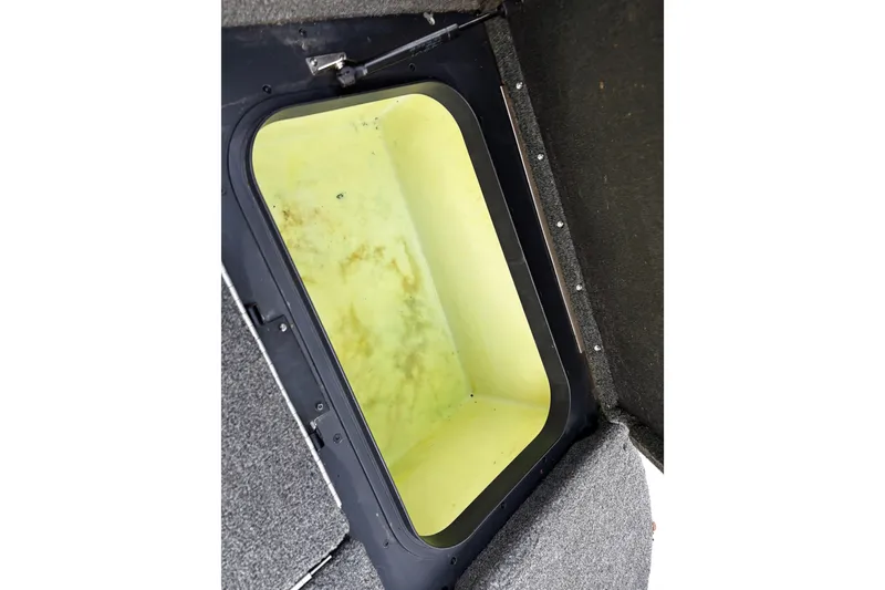 Slide: The Image of 2014 Skeeter ZX20 boat with attached ladder and Yamaha warranty sticker. - 14