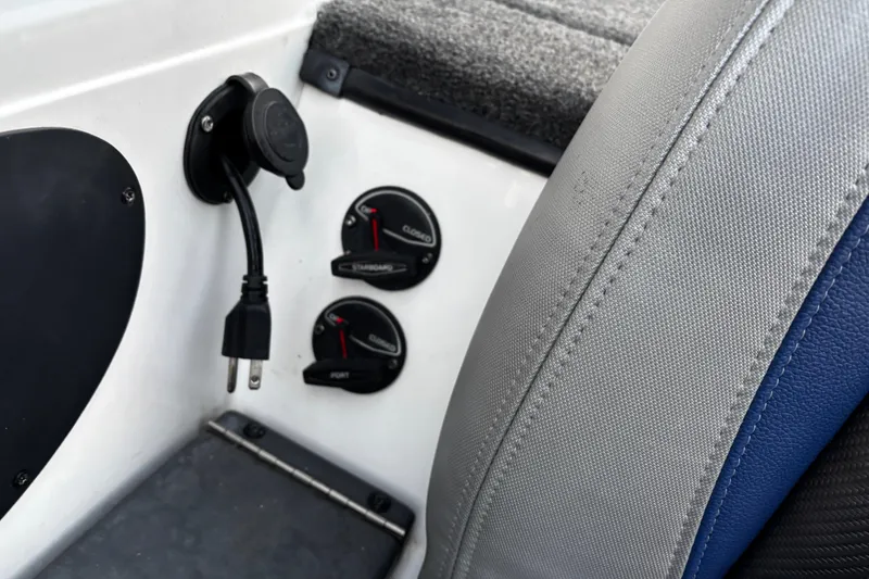 Slide: The Image of Fishfinder display on a 2014 Skeeter ZX20 boat, showing depth and sonar data. - 47