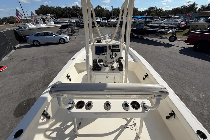 Slide: The Image of Lowrance HDS8 marine GPS and sonar display on 2015 Pathfinder 2200 TRS boat. - 19