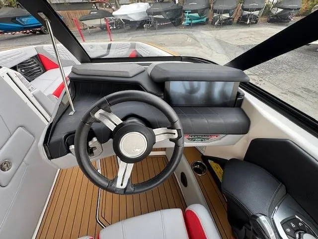 Slide: The Image of Nautique G23 2023 - 12