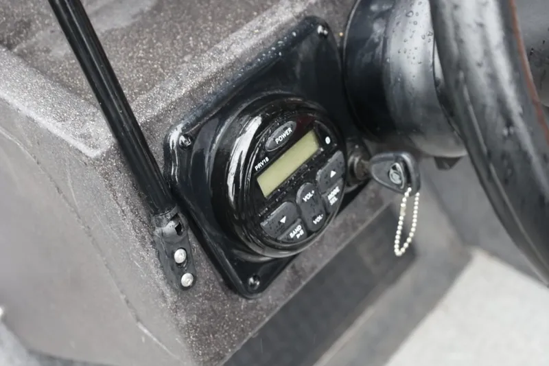 Slide: The Image of Control panel of 2022 Tracker Targa V-19 Combo Tournament Edition boat. - 40