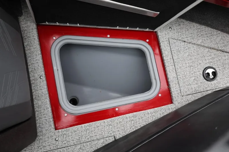 Slide: The Image of 2022 Tracker Targa V-19 Combo Tournament Edition boat storage compartment. - 55