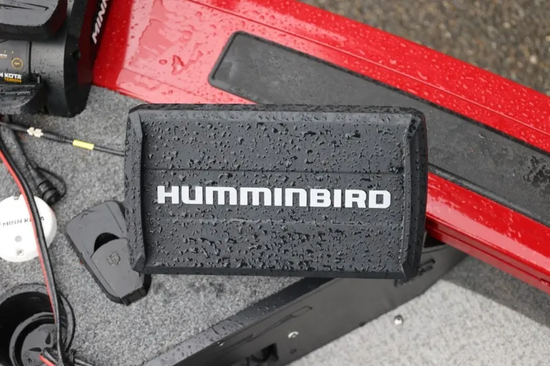 Slide: The Image of Humminbird device on 2022 Tracker Targa V-19 Combo, wet with raindrops. - 65