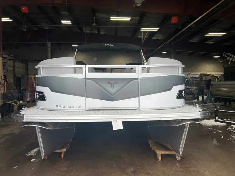 Slide: The Image of Tahoe Sport 2185 Rear Fish & Honda 4-Stroke EFI 2026 - 34