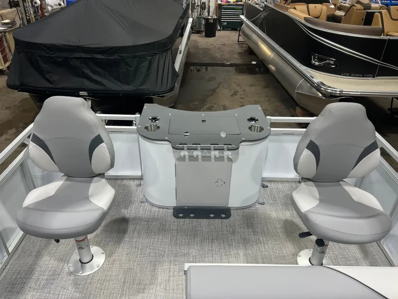 Slide: The Image of Tahoe Sport Rear Fish 2185 & 4-Stroke $32995 2026 - 14