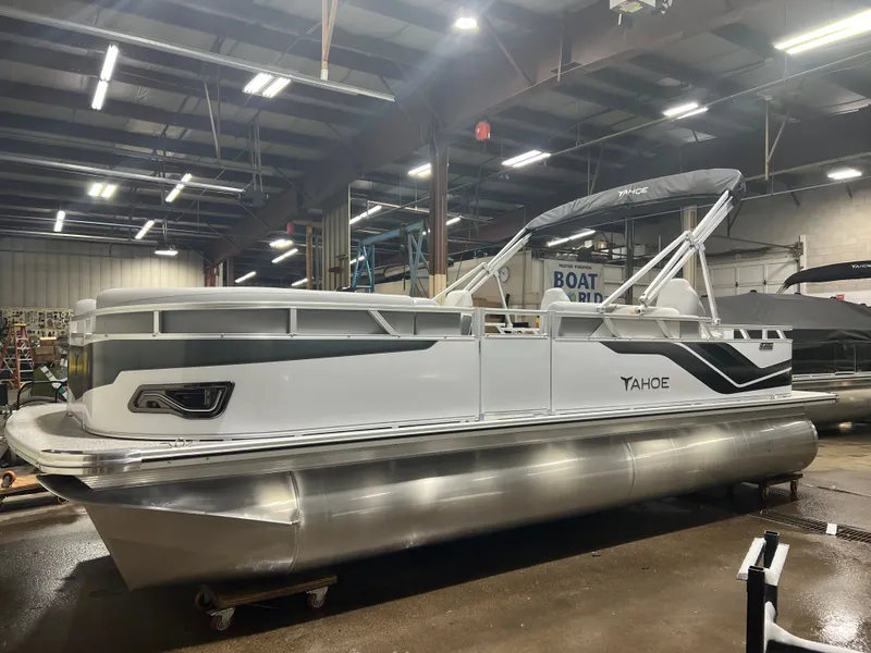 Slide: The Image of Tahoe Sport Rear Fish 2185 & 4-Stroke $32995 2026 - 32