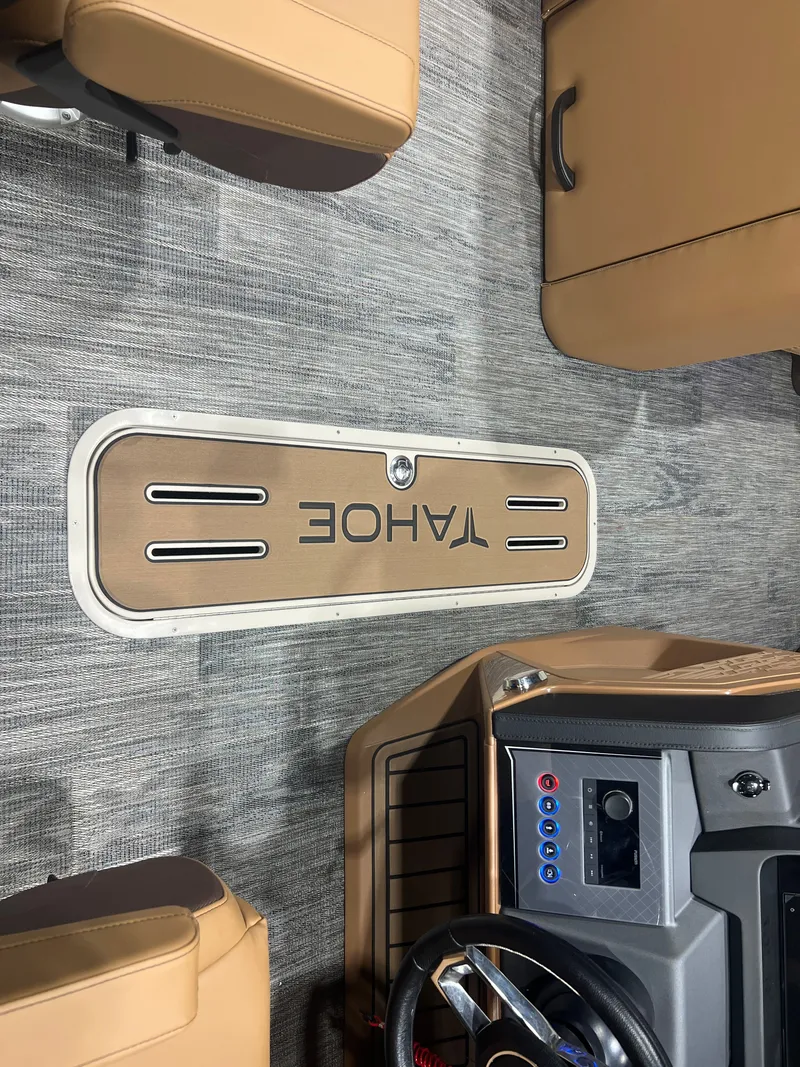 Slide: The Image of Tahoe Cascade 2385 Quad Lounge Tritoon & Honda 4-Stroke EFI 2026 - 20