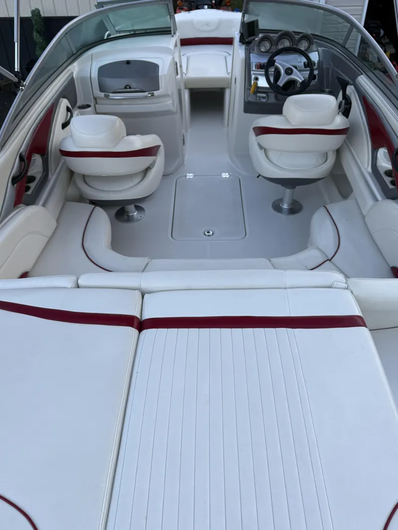 Slide: The Image of Monterey 234FS 2006 - 18