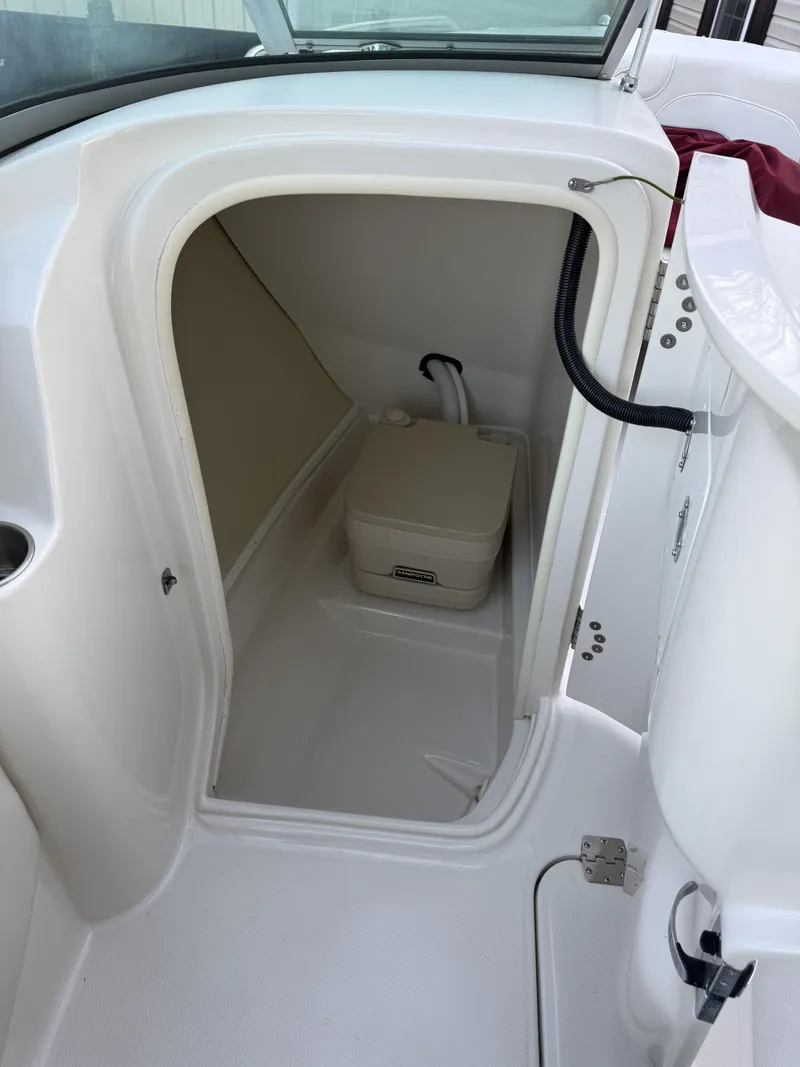 Slide: The Image of Monterey 234FS 2006 - 19