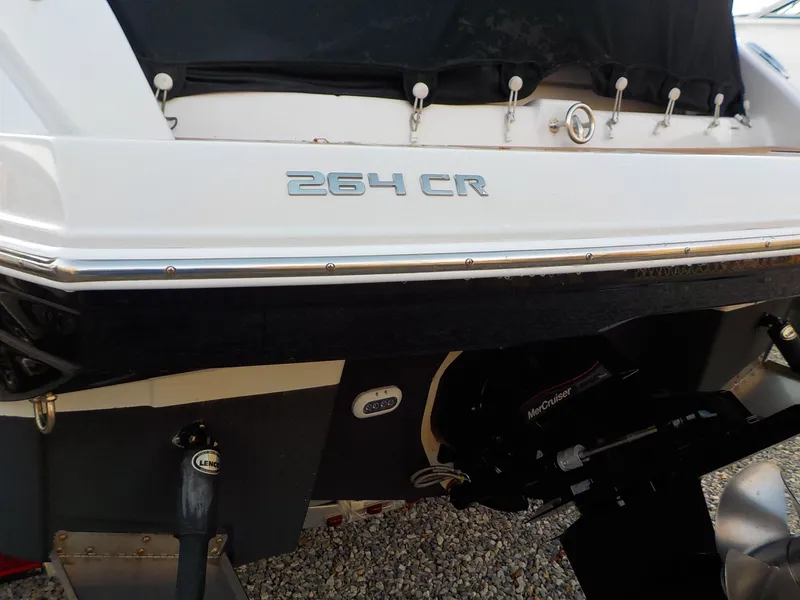 Slide: The Image of Crownline Boats 264 CR 2019 - 27
