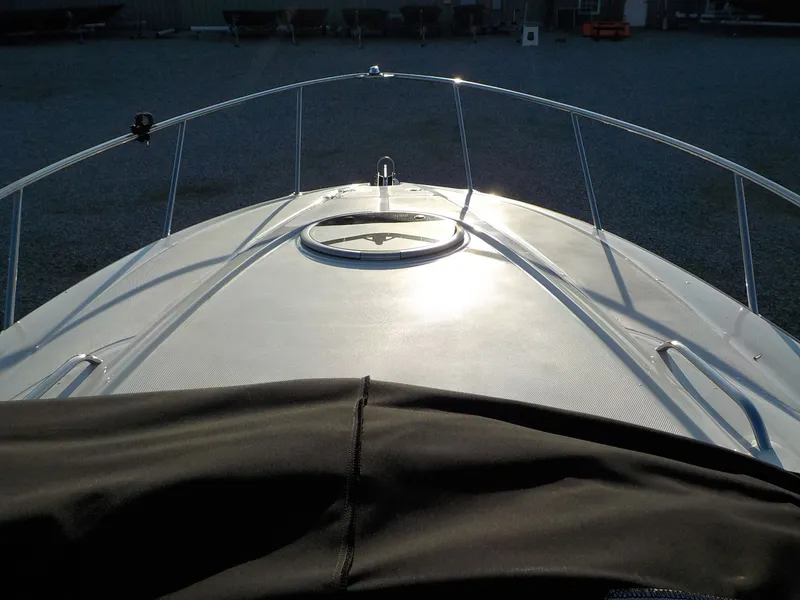 Slide: The Image of Crownline Boats 264 CR 2019 - 31