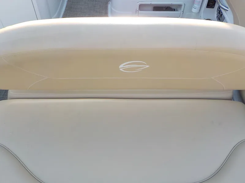 Slide: The Image of Crownline Boats 264 CR 2019 - 33