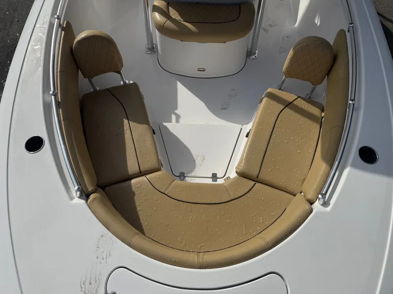 Slide: The Image of Sportsman Heritage 231 Center Console 2022 - 4