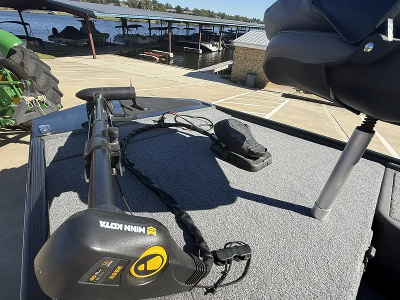 Slide: The Image of Tracker Bass Tracker Classic XL 2023 - 5